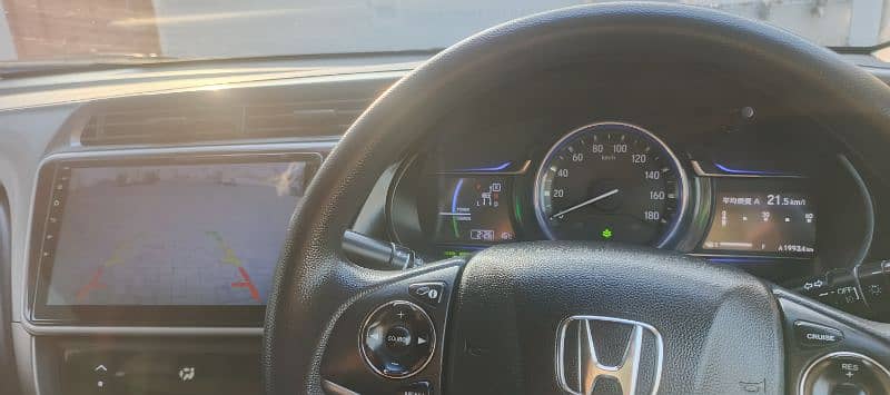 Honda Grace Hybrid 2015 6