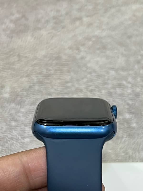 Apple Watch Series 7 6