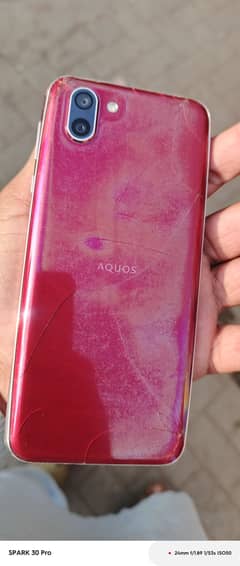 Aquos R2. . . . condition 10by8