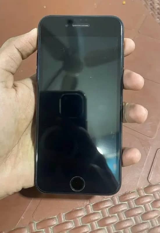 I phone se2020 LLA model non pta jv03417139676wattsapp. 1