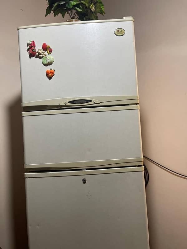 LG fridge for sale(3 doors) 1