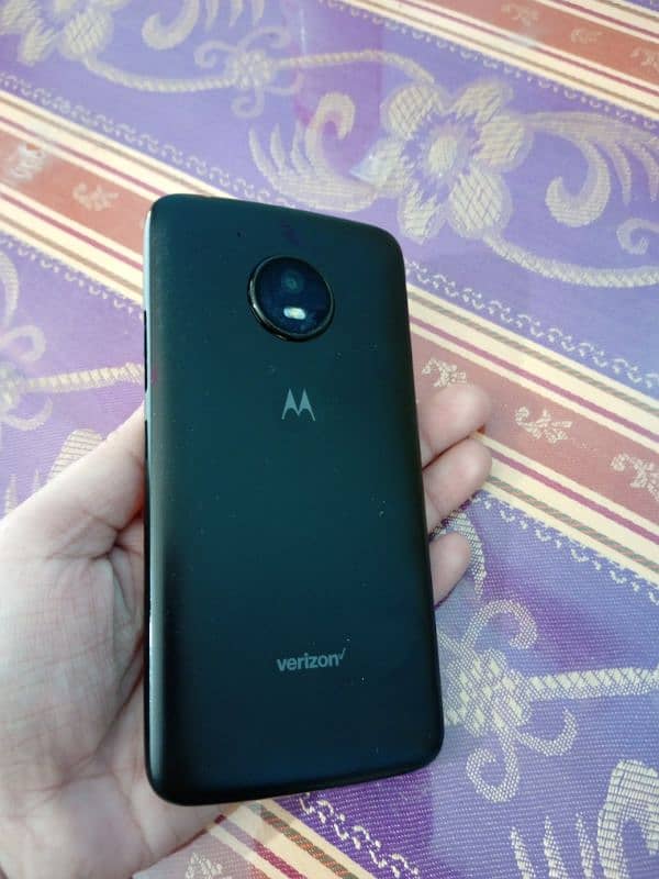 moto e4 1