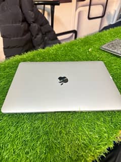 Macbook