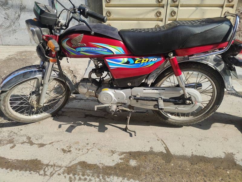 Honda 70 cc 24 model used like new 1