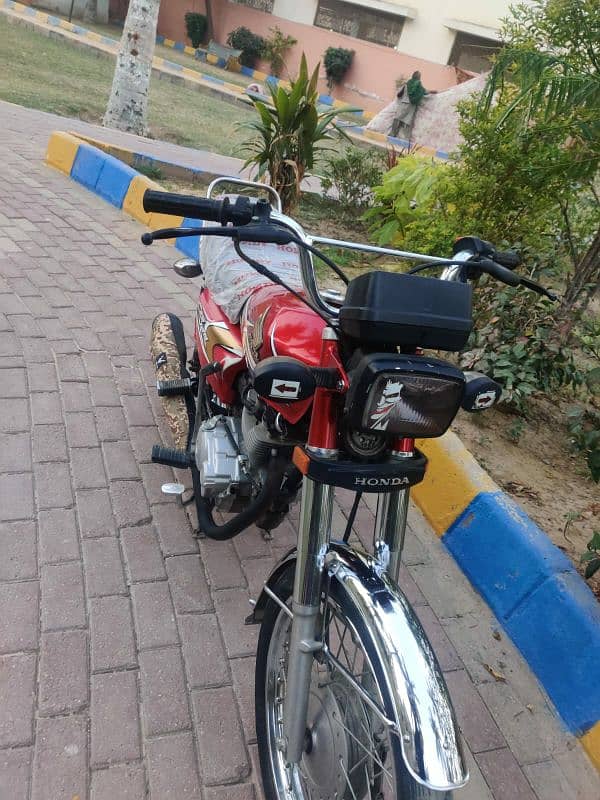 Honda cg 125 model 2020 karachi number 3