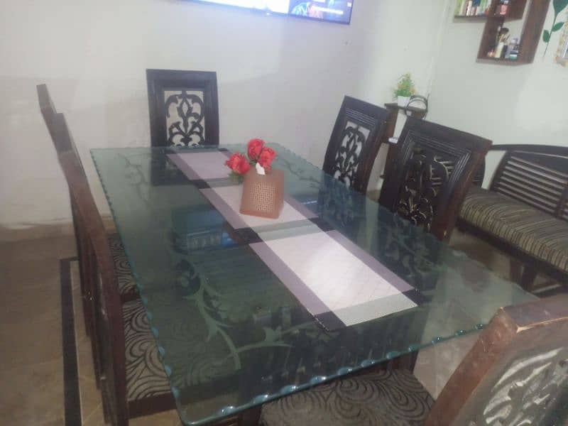 6 chairs dining table good condition 1