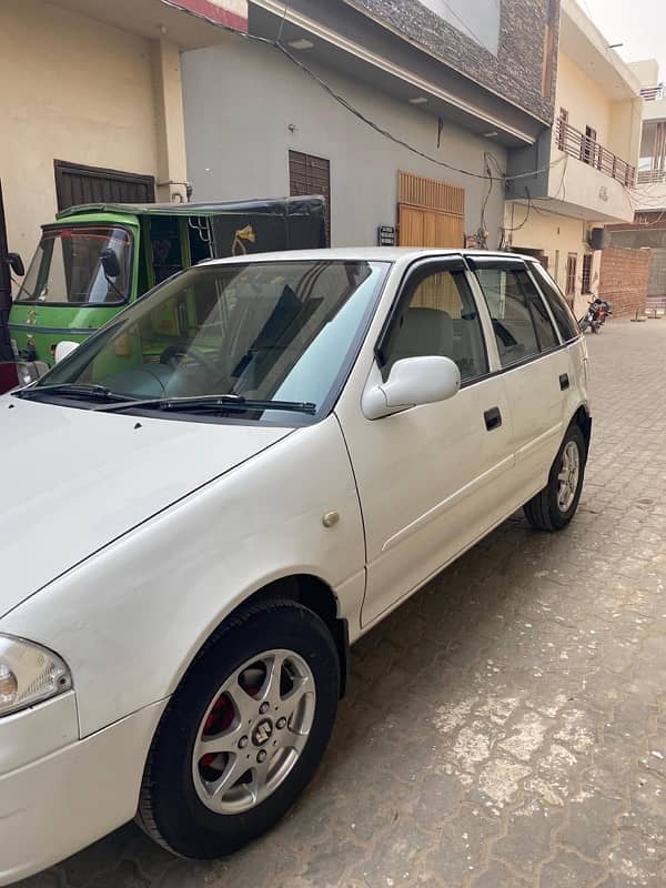 Suzuki Cultus 2016 1