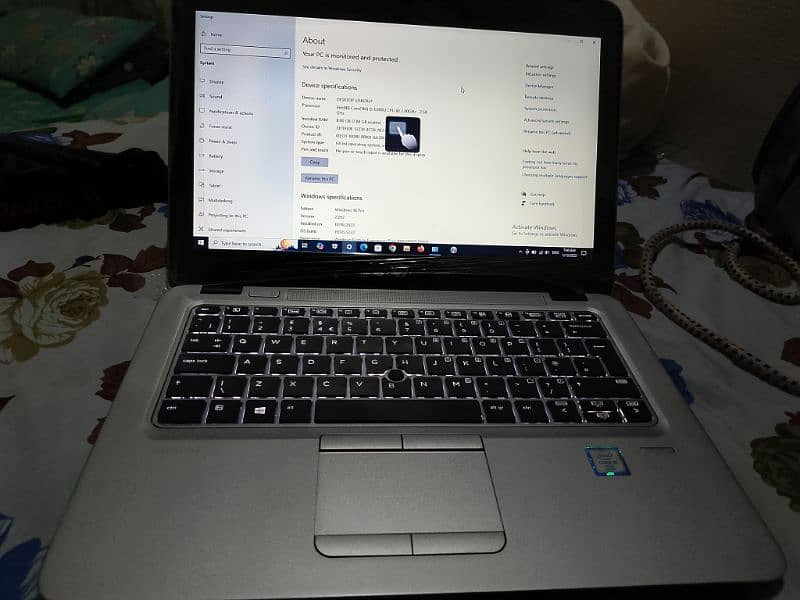 HP EliteBook 840 G3 Core i5 vpro 8GB, 256GB SSD, 14'' HD LED 7