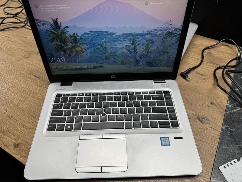 HP laptop 10/10 condition 1