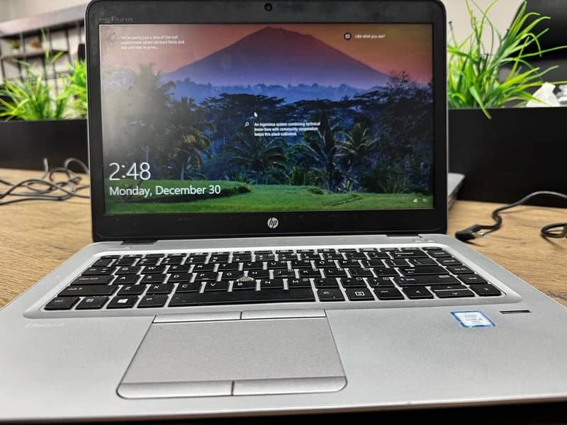 HP laptop 10/10 condition 3