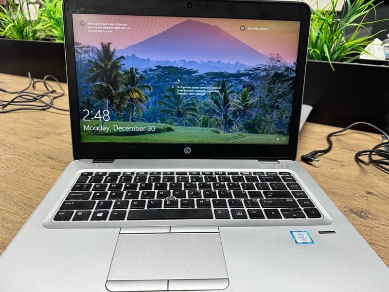 HP laptop 10/10 condition 4