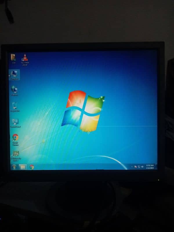 Samsung 17 inch LCD far sale urgent 0