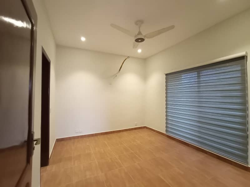 Prime Location 10 Marla 3 Bedroom Bungalow For Rent In Defence Raya Phase 6 Lahore 4