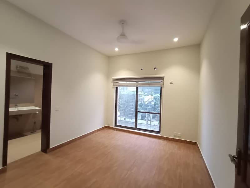 Prime Location 10 Marla 3 Bedroom Bungalow For Rent In Defence Raya Phase 6 Lahore 6