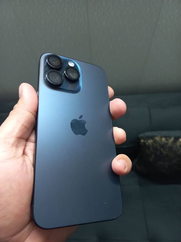 iPhone 15 pro max 256gb 0