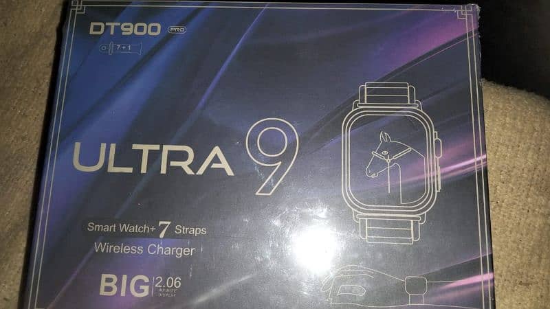 DT900 ULTRA 9 Smart Watch with 7 straps 1