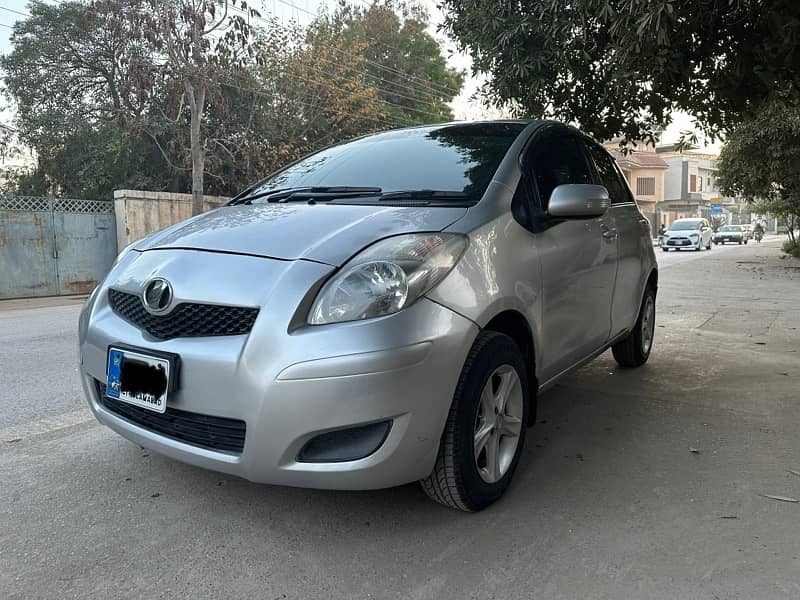 Toyota Vitz 2008 3