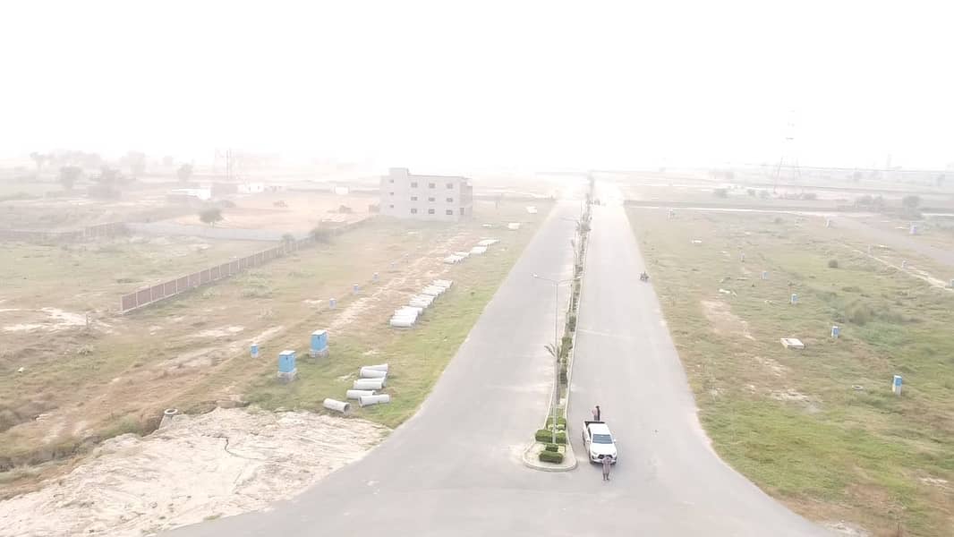 5 Marla Possession Plots On 30 Months Easy Instalment Zamin City LDA Approved All Facilities available 3