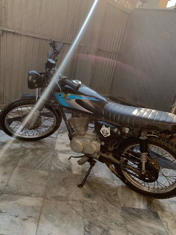 Honda 125 (Cafe racer) Converted full drop 3