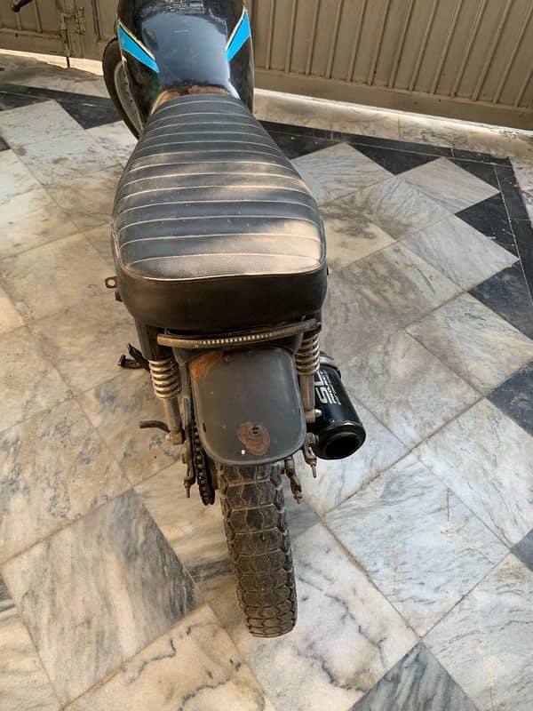 Honda 125 (Cafe racer) Converted full drop 4