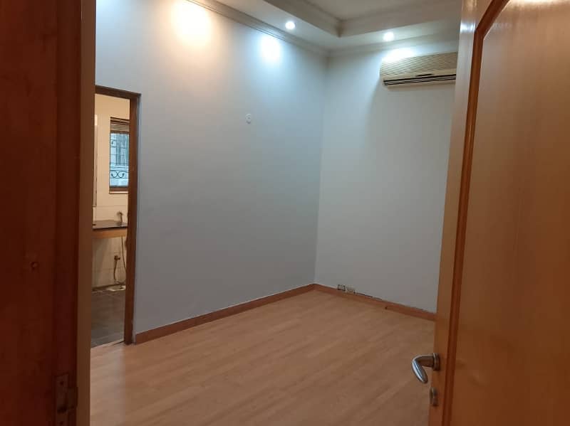 1 Kanal Lower Portion For Rent in DHA Phase 3, Block Z, Lahore Cantt. 2