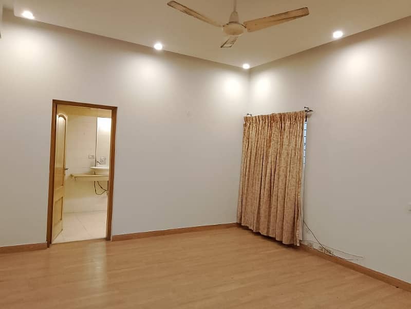 1 Kanal Lower Portion For Rent in DHA Phase 3, Block Z, Lahore Cantt. 6