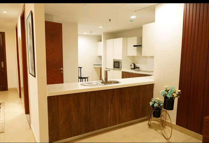 Presidential one Bedroom Apartment Gold Crest Mall 17