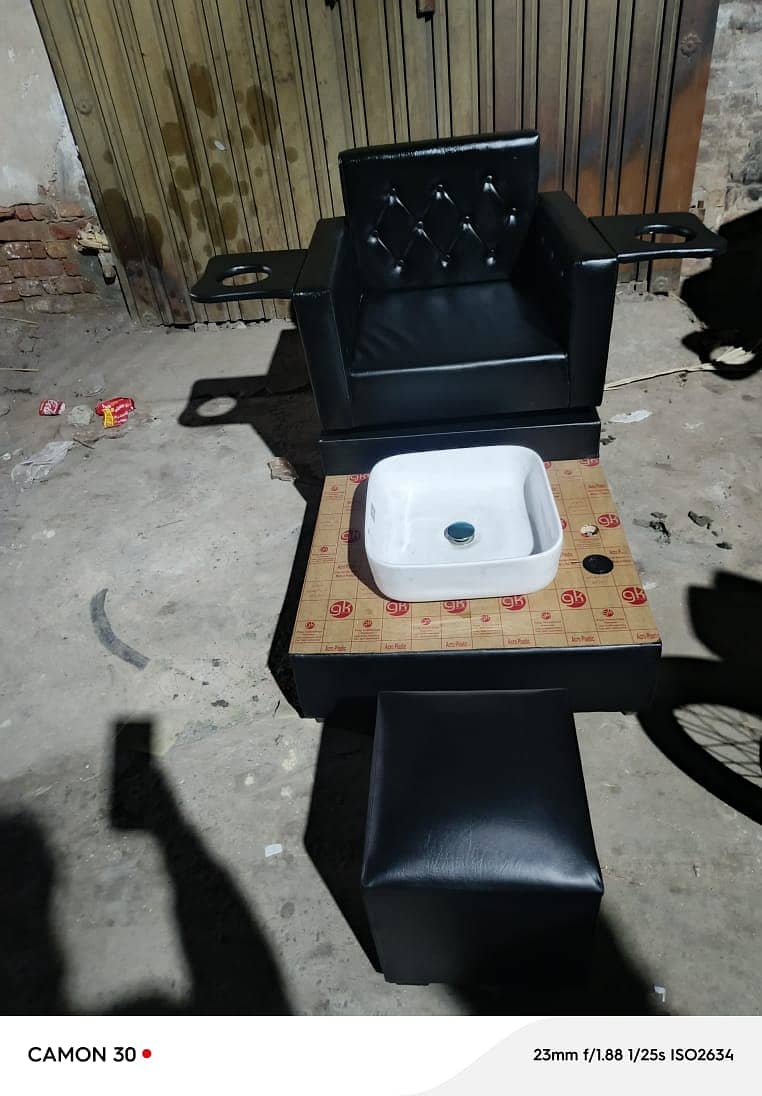 Cutting chair/Shampoo unit/Massage bed/Troly/Saloon chair 8