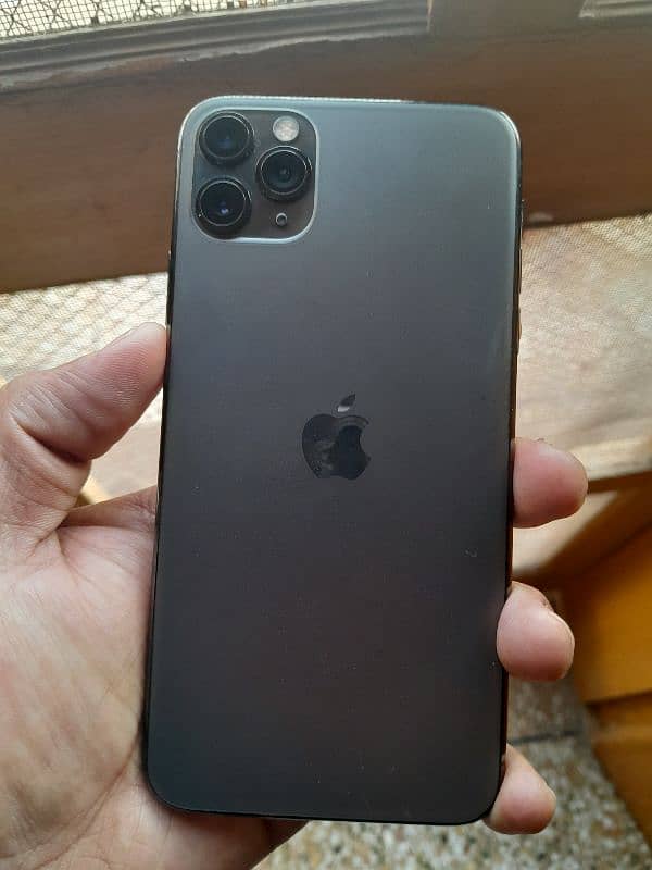 Iphone 11 pro max 256gb pta approved 0