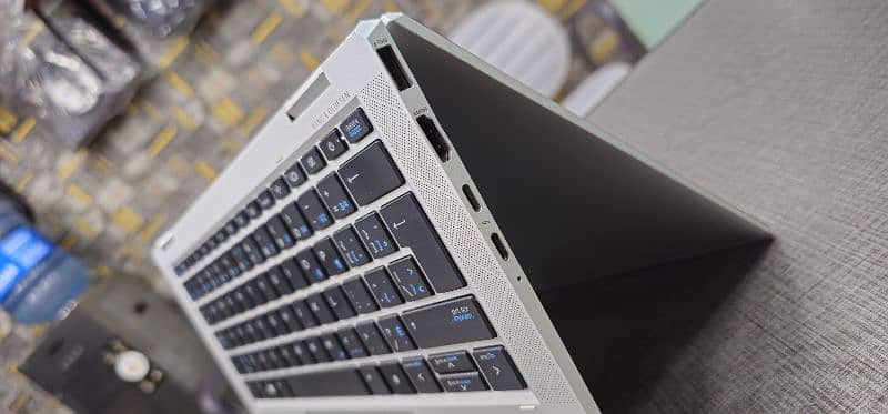 Hp Elitebook 1030 G7 x360 Daimound cut i7 10th Generation 3