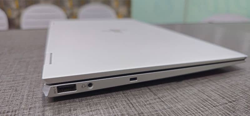 Hp Elitebook 1030 G7 x360 Daimound cut i7 10th Generation 14