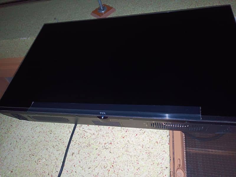 TCL Smart Led TV 32" Bazelless Good Condition 0