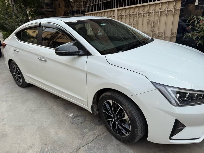 Hyundai Elantra GLS 2023 4