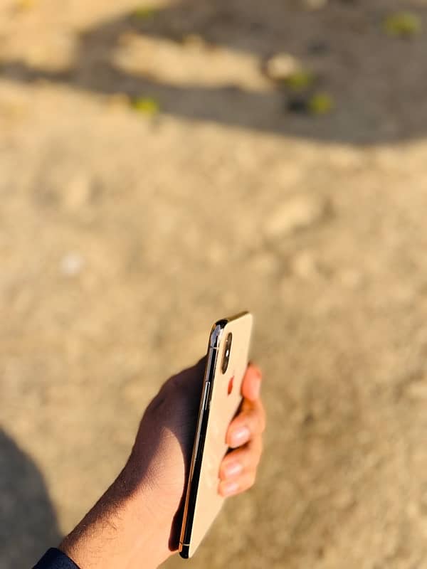 iphone xs pta approved with box 10/10 6