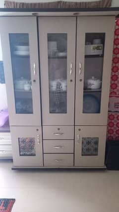 Divider Cupboard Almari