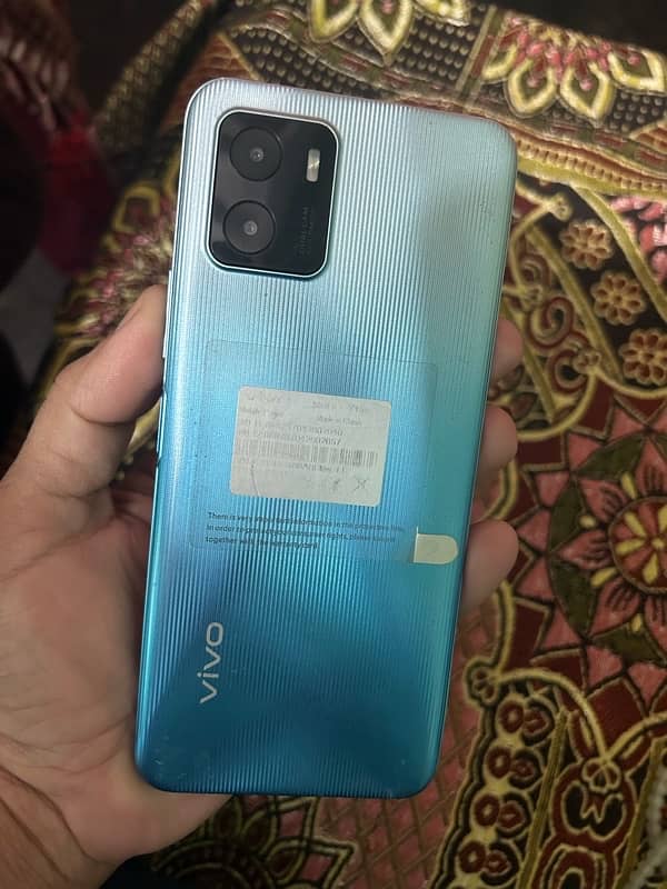 vivo y15s 6/128 gb 3