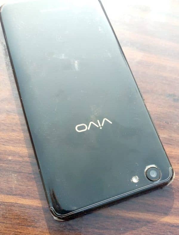 vivo y71 10/10 condition and only 2 month use 0