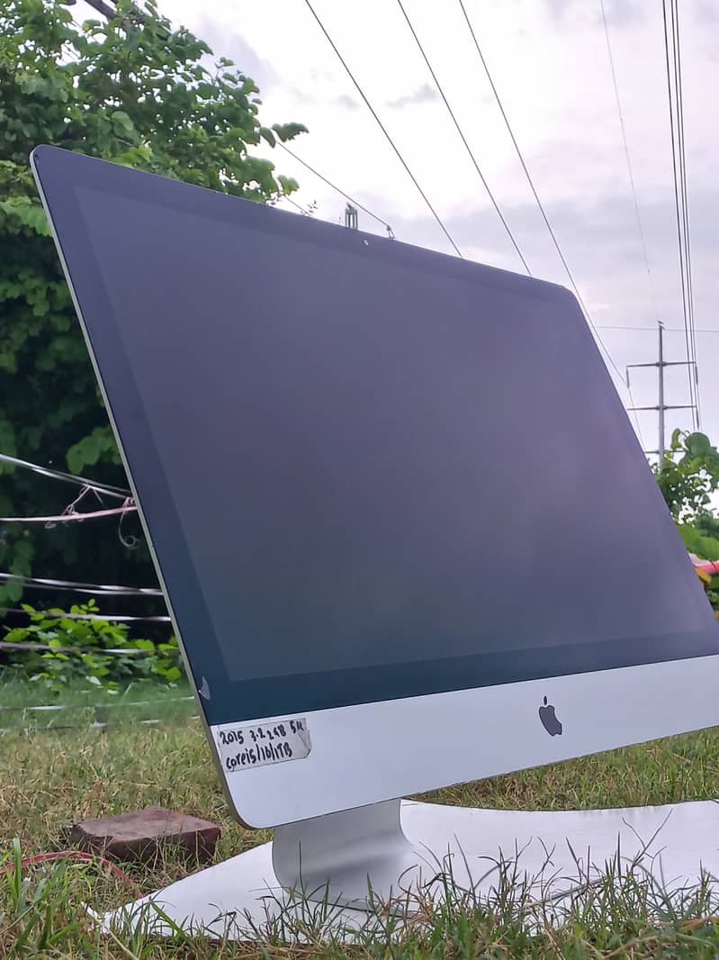 iMac 2015 27" 5k Ratina Display with Graphics Card 6