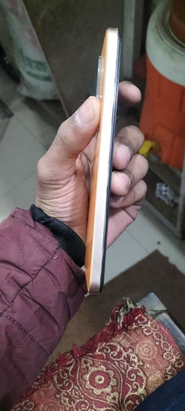 vivo y17s lush condition 4+4 128gb 0