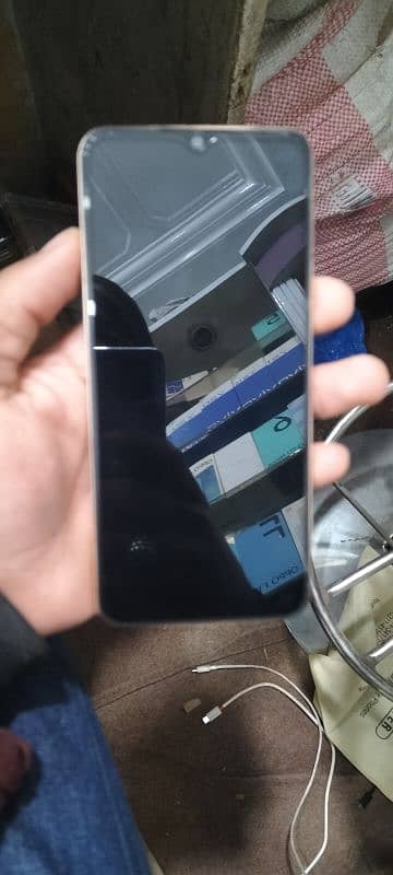 vivo y17s lush condition 4+4 128gb 3