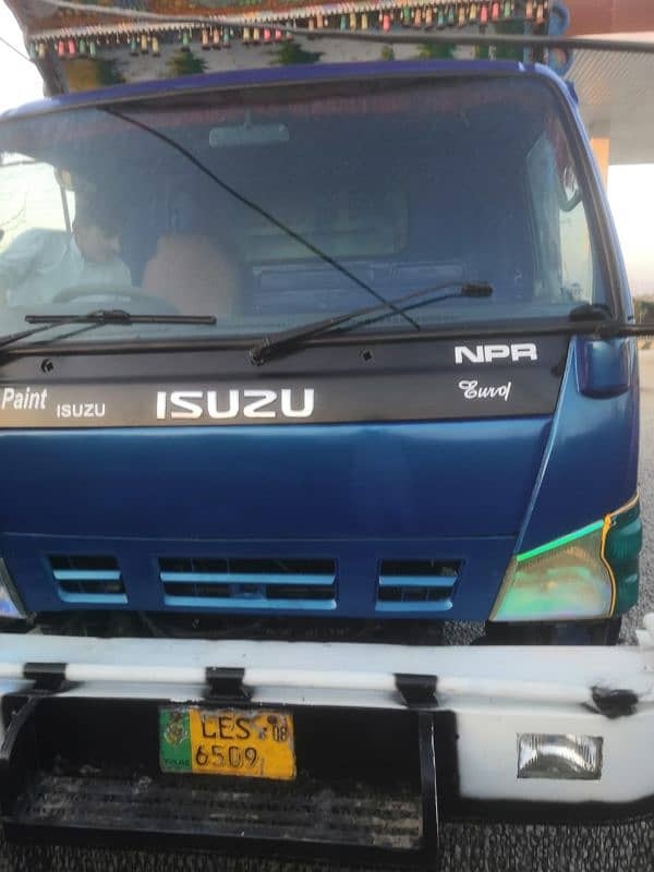 Isuzu npr 1