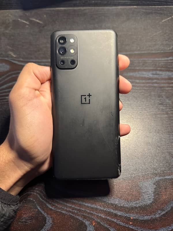 OnePlus 9R 1