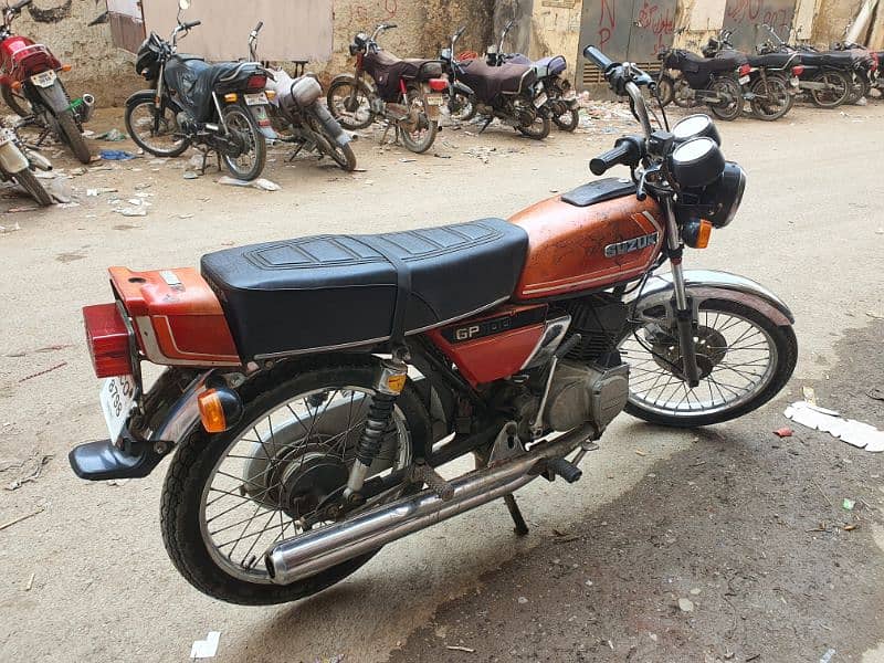 Suzuki GP-100 1