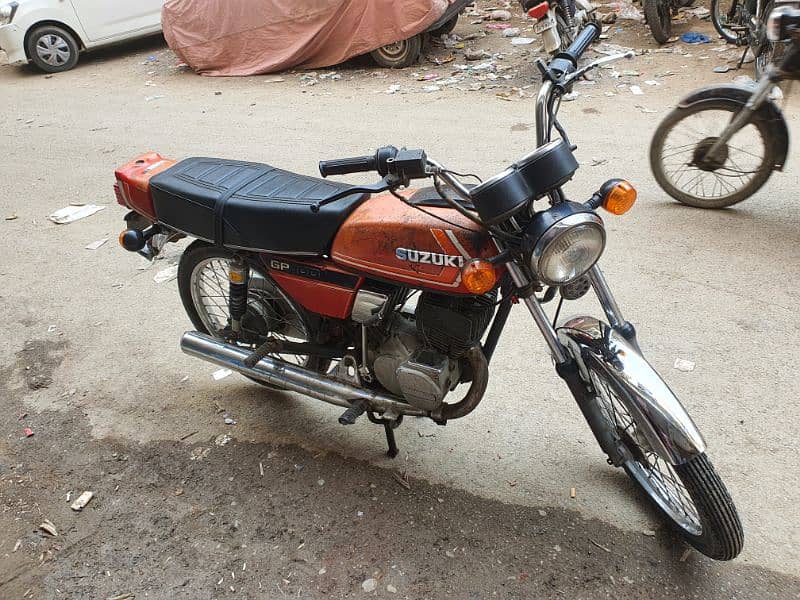 Suzuki GP-100 4