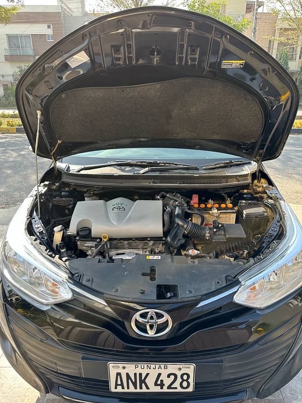 Toyota Yaris ATIV 2022 15