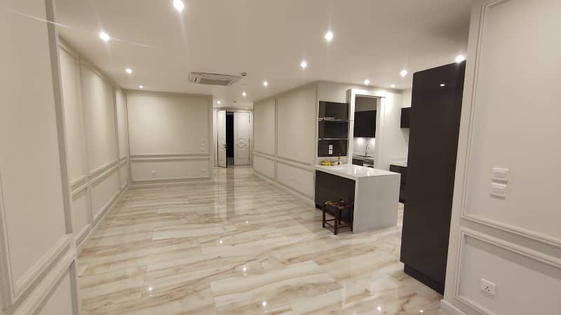 Live In Most Luxurious Building In Gulberg Downtown Gulberg Apartment For Rent 4