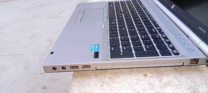 HP CORE i7 NEW CONDITION LAPTOP EVERYTHING OK 6