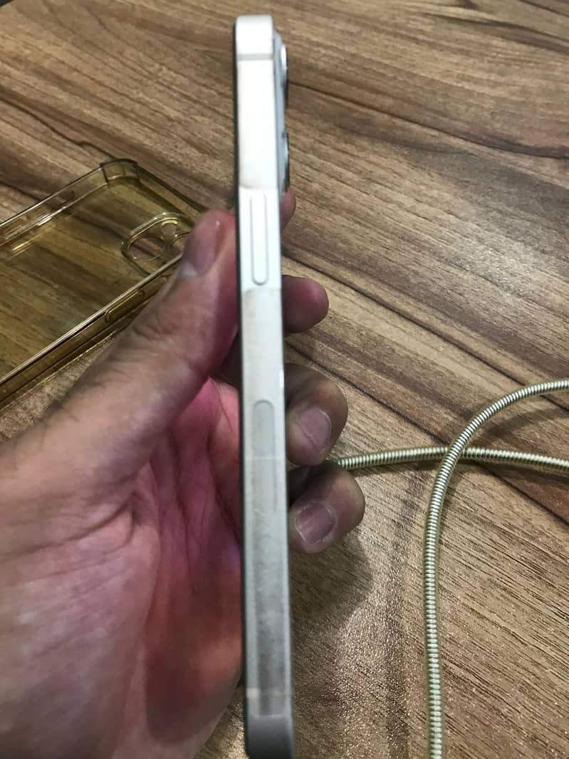 Apple iPhone 13 Non PTA 2