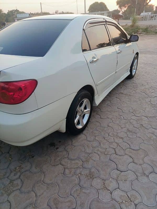 Toyota Corolla se saloon Antique 2