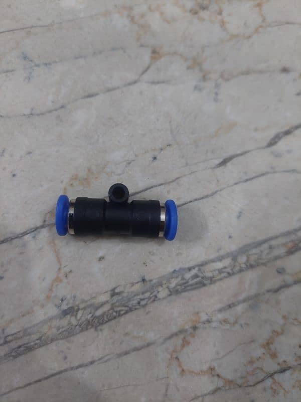 2 Way Pneumatic Air Quick Connector 0